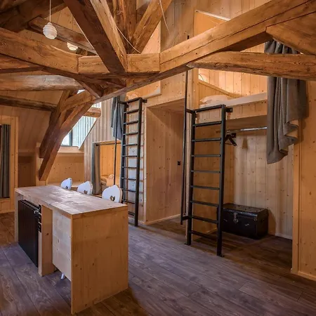 Refuge Du Montenvers 酒店 4*