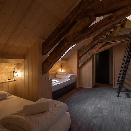 Refuge Du Montenvers 4* 霞慕尼