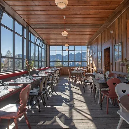 Refuge Du Montenvers 4* שאמוני