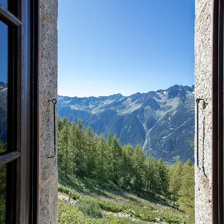 Refuge Du Montenvers Otel 3*