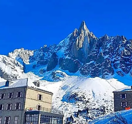 Refuge Du Montenvers 호텔 4*