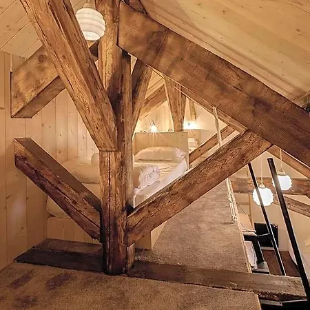 Refuge Du Montenvers Hotel 4*