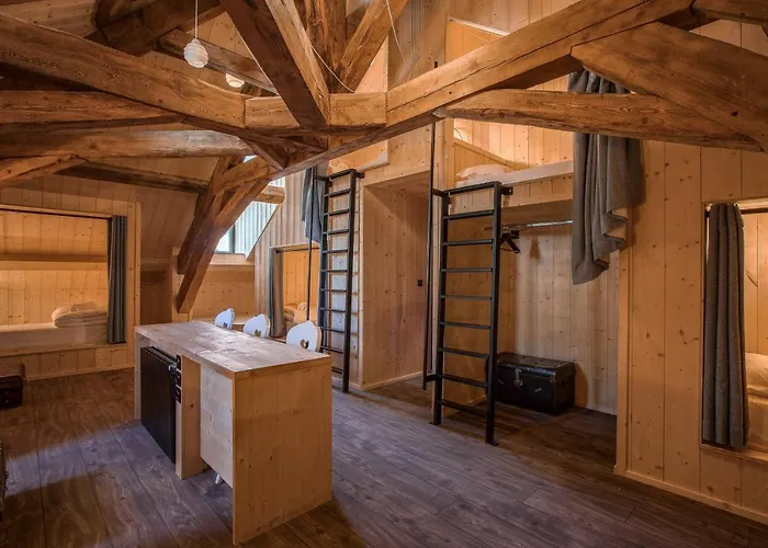 Refuge Du Montenvers Hotel 4*